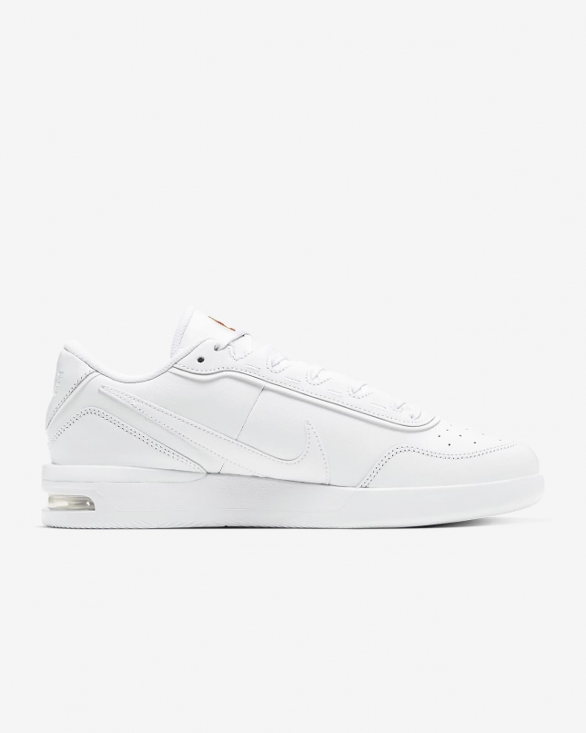 NikeCourt scarpa tennis Air Max Vapor Wing Premium Uomo